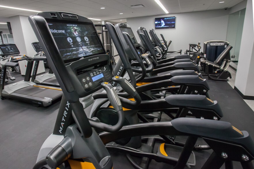 310 W Wall St, Midland, TX à louer - Photo du bâtiment - Image 3 de 16