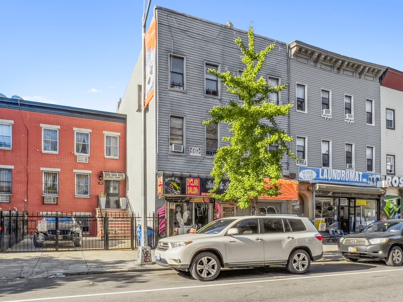 378 Central Ave, Brooklyn, NY for sale - Building Photo - Image 3 of 17