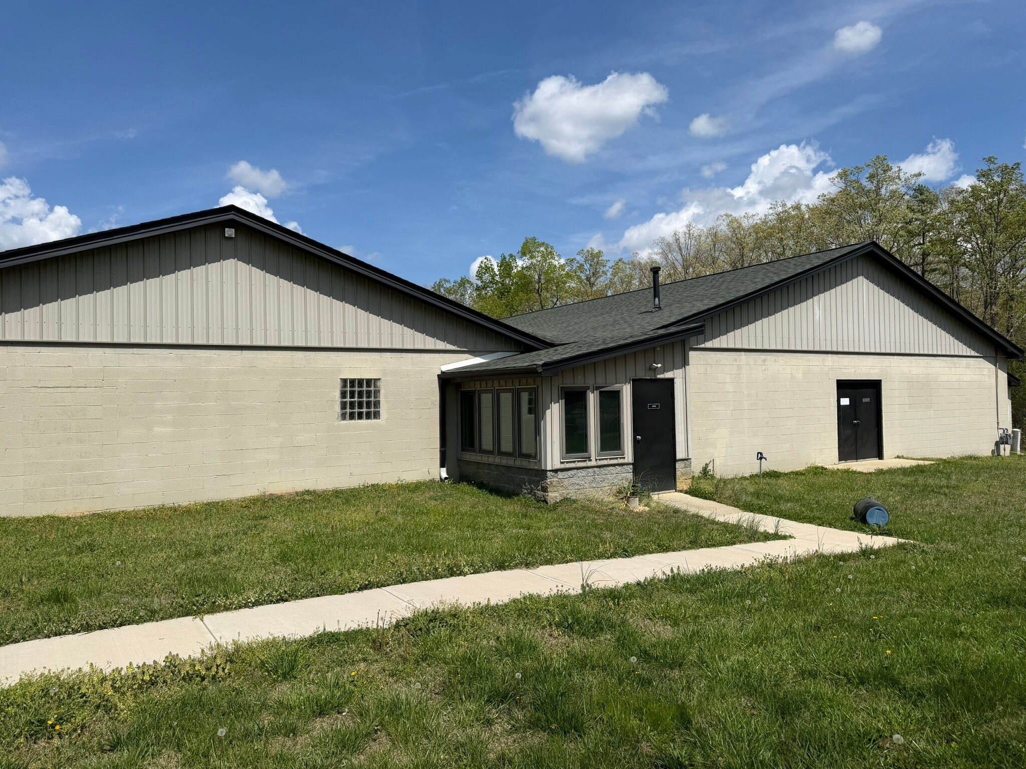 1017 Mount Zion Church Rd, Thomasville, NC for lease Primary Photo- Image 1 of 2