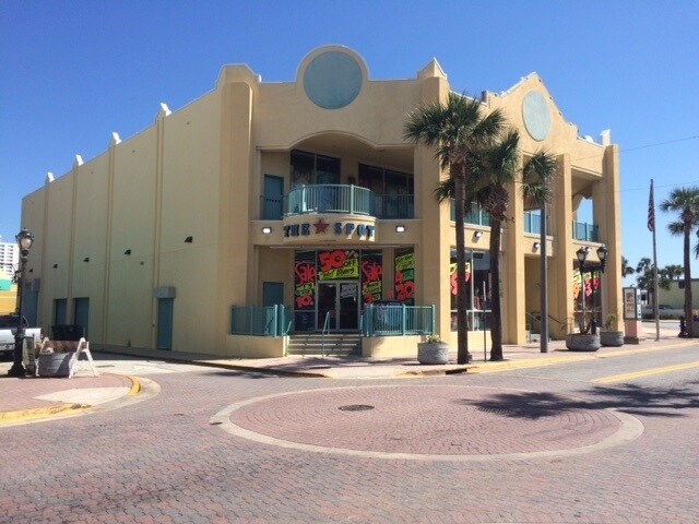 901 Main St, Daytona Beach, FL à louer - Photo du bâtiment - Image 2 de 15