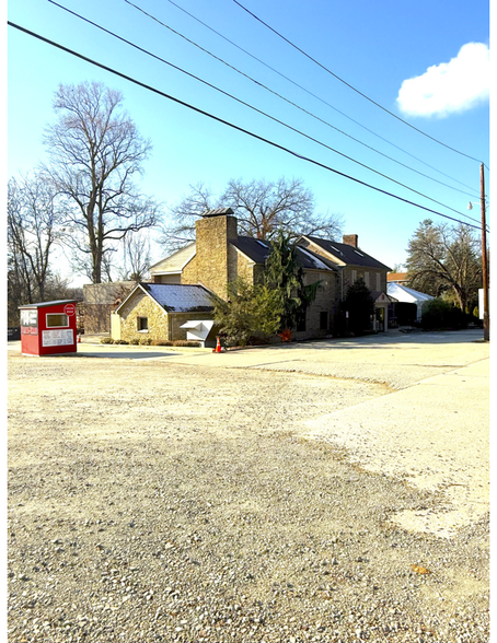 117 Toll House Rd, Greensburg, PA for lease - Building Photo - Image 2 of 2