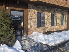 304 Federal Rd, Brookfield, CT à louer Photo du bâtiment- Image 2 de 13