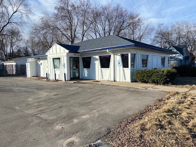 505 W Murdock Ave, Oshkosh, WI for lease - Building Photo - Image 1 of 7