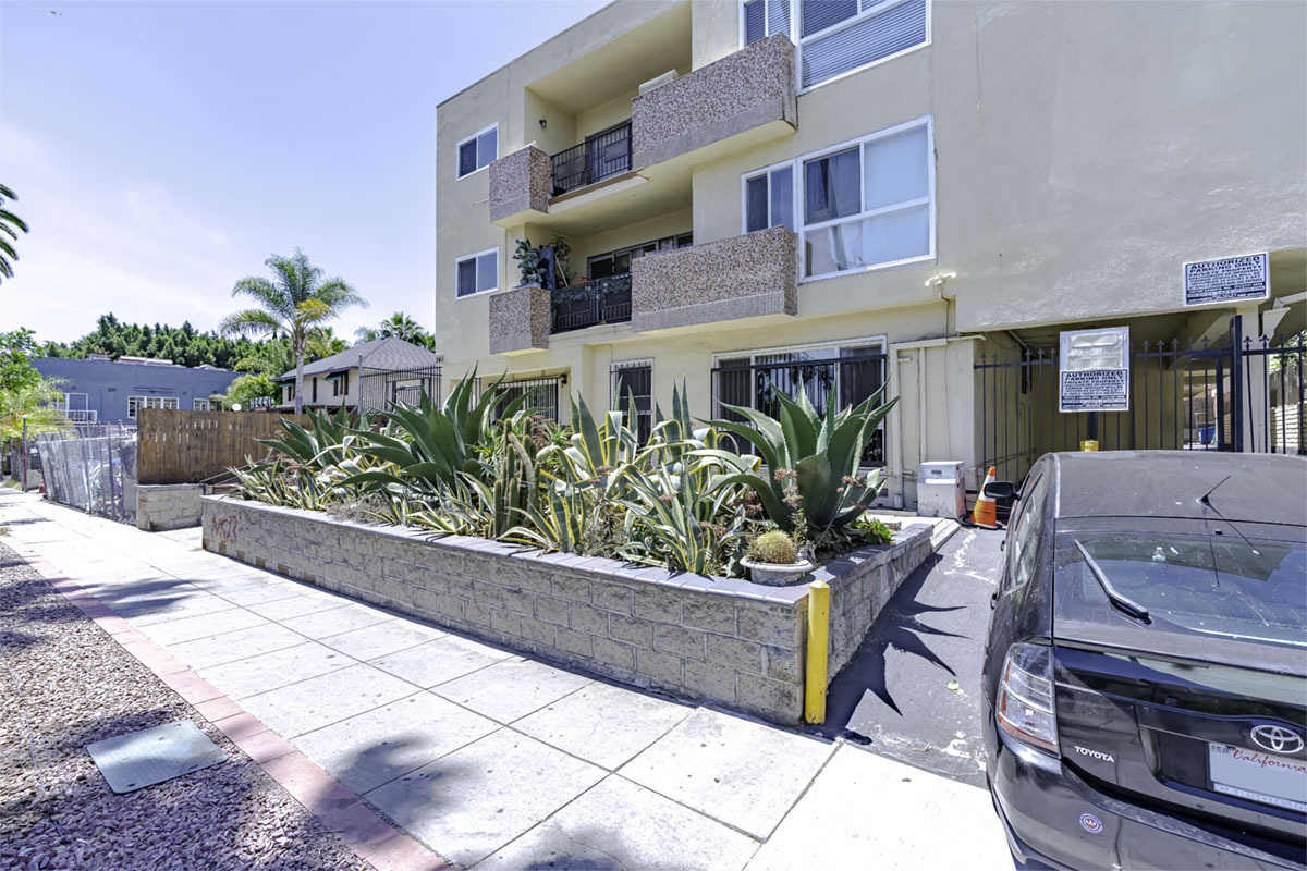 741 S Hobart Blvd, Los Angeles, CA for sale Building Photo- Image 1 of 1