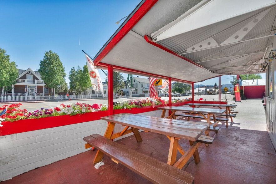 198 Main St, Bridgeport, CA for sale - Building Photo - Image 3 of 98