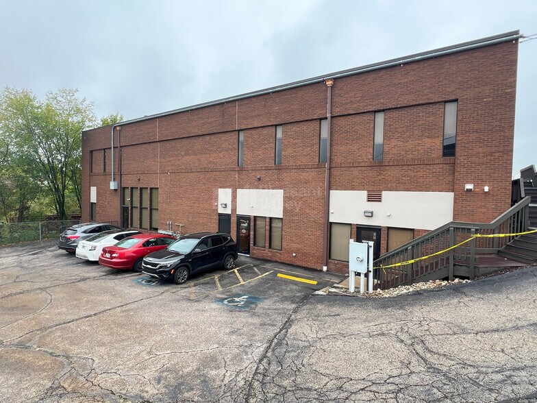 87 N Canton Rd, Akron, OH à vendre - Photo du bâtiment - Image 3 de 4