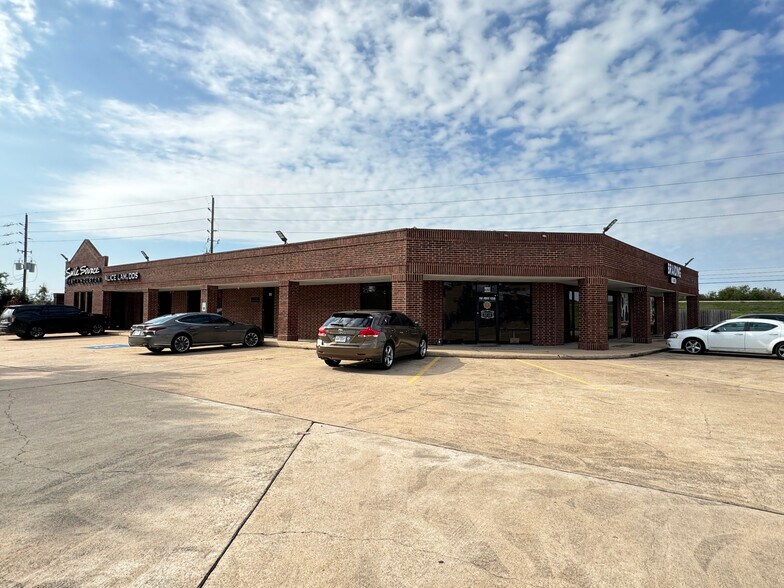 15300 Westheimer Rd, Houston, TX à louer - Photo du bâtiment - Image 2 de 3