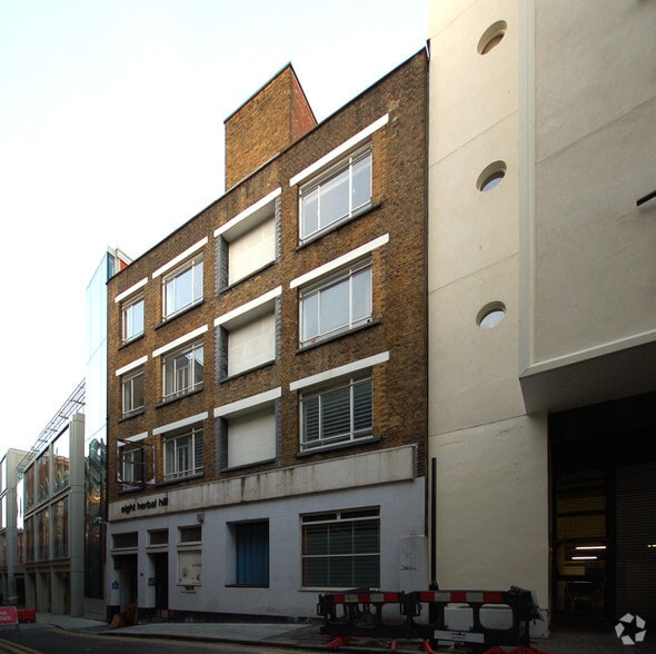 Herbal Hl, London for lease - Building Photo - Image 2 of 3