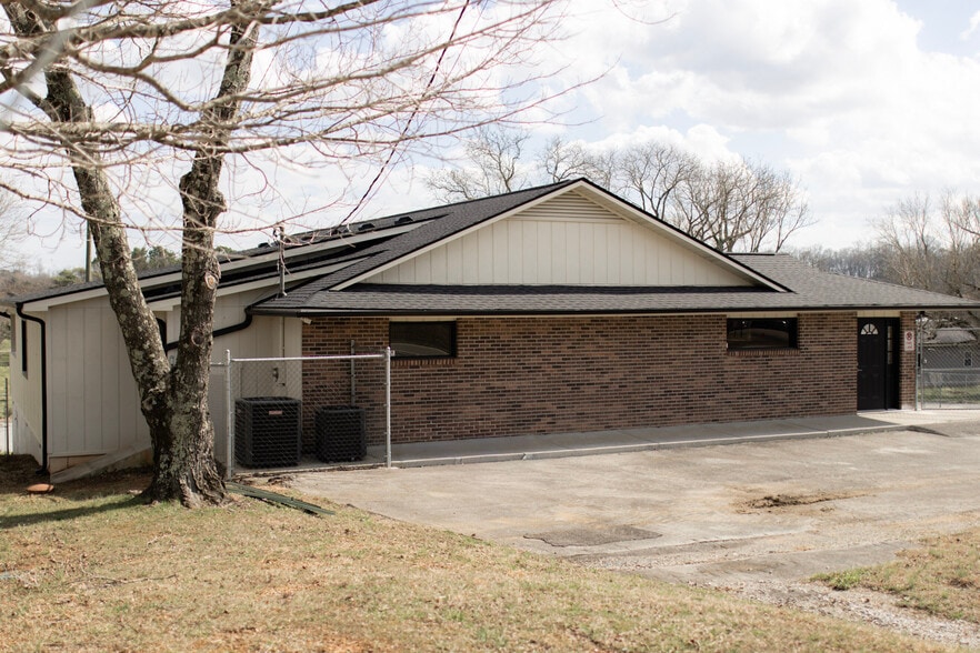 10022 Rutledge Pike, Knoxville, TN à vendre - Photo du bâtiment - Image 2 de 33