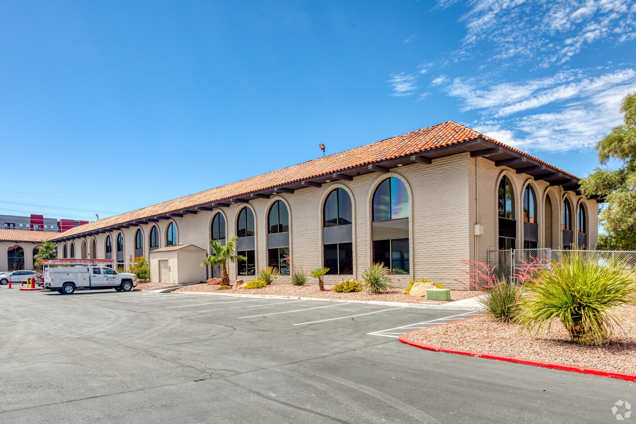 4220 S Maryland Pky, Las Vegas, NV à vendre Photo principale- Image 1 de 25