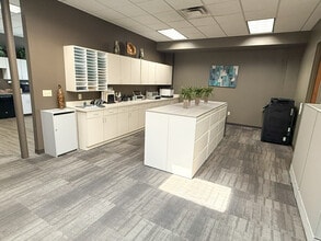 349-363 W Nationwide Blvd, Columbus, OH for lease Interior Photo- Image 1 of 6