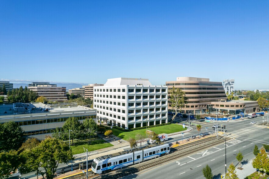 1737 N 1st St, San Jose, CA à louer - Photo du bâtiment - Image 2 de 8