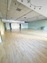 3303 State St, Santa Barbara, CA for lease Interior Photo- Image 2 of 4