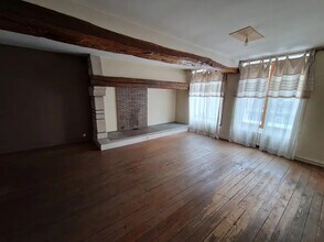 33 Rue De L'Enclos, Houdan for lease Interior Photo- Image 2 of 5