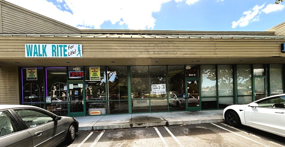 805 E El Camino Real, Mountain View, CA à louer - Photo du bâtiment - Image 2 de 15