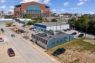 Plus de détails pour 823 Chadwick St, Indianapolis, IN - Commerce de détail à vendre