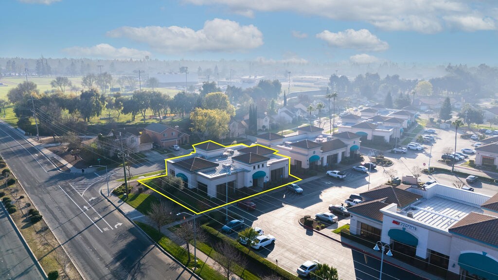 3305 G St, Merced, CA à vendre Photo principale- Image 1 de 27