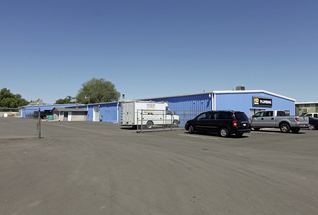 Plus de détails pour 227-231 S Link Ln, Fort Collins, CO - Industriel à louer