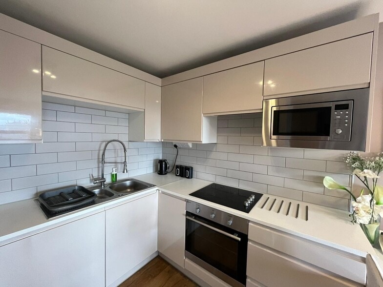 2 Fishergate Ct, Preston for sale - Building Photo - Image 3 of 46