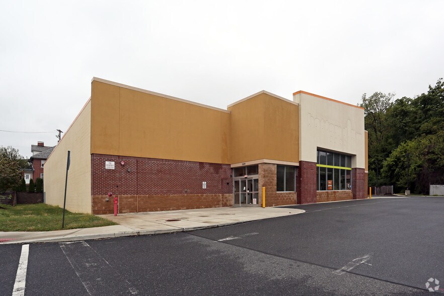 1529 Broadway, Fountain Hill, PA à louer - Photo du bâtiment - Image 2 de 5
