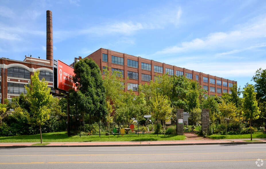 2495 Main St, Buffalo, NY à louer - Photo du bâtiment - Image 3 de 21