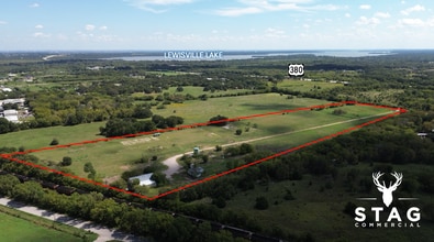 2756 Greenleaf Circle, Denton, TX for lease Interior Photo- Image 2 of 7