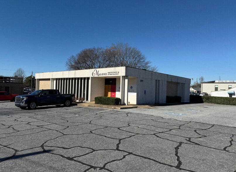 2039 10th Ave, Columbus, GA à louer - Photo du bâtiment - Image 3 de 9