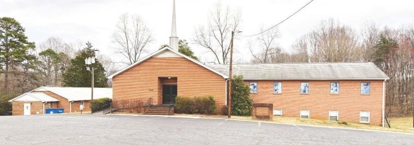 4368 Stokesdale Ave, Winston-Salem, NC for sale - Primary Photo - Image 2 of 15