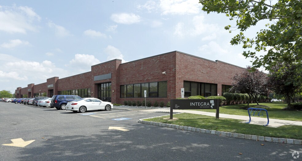 104 Morgan Ln, Plainsboro, NJ à vendre - Photo principale - Image 1 de 6