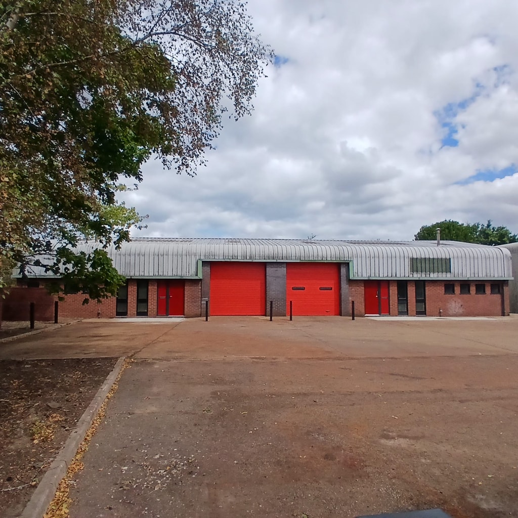 5A-5B Glaven Rd, Holt for lease Primary Photo- Image 1 of 5