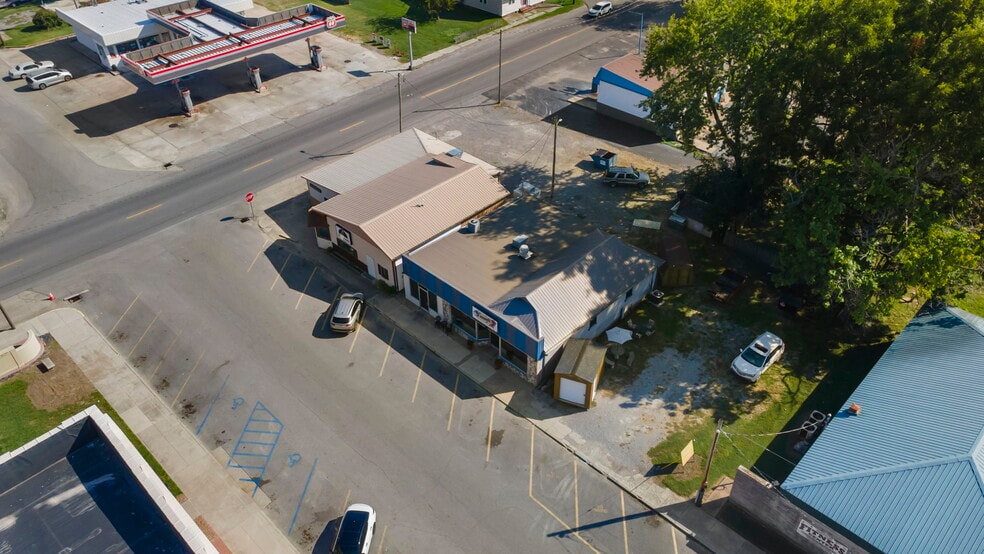 25 W Tywappity St, Benton, MO for sale - Building Photo - Image 2 of 27