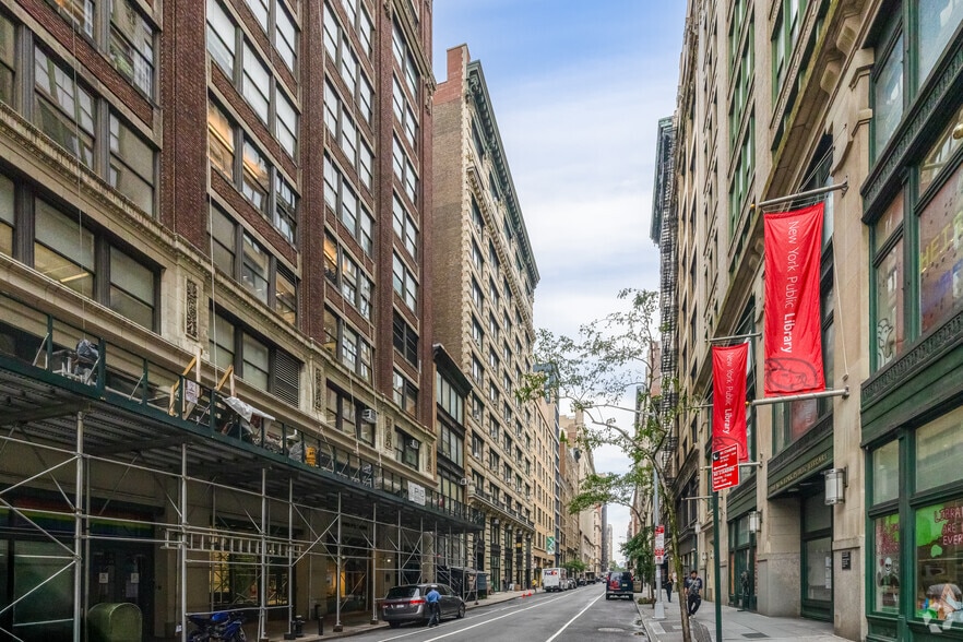27 W 20th St, New York, NY for lease - Primary Photo - Image 1 of 19