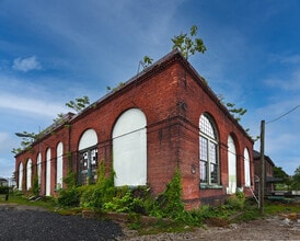 1801 E Oliver St, Baltimore, MD for lease Building Photo- Image 1 of 1