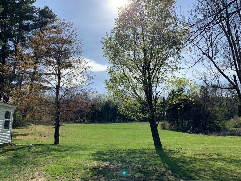 1222 Route 3A, Bow, NH à vendre - Photo du bâtiment - Image 1 de 7