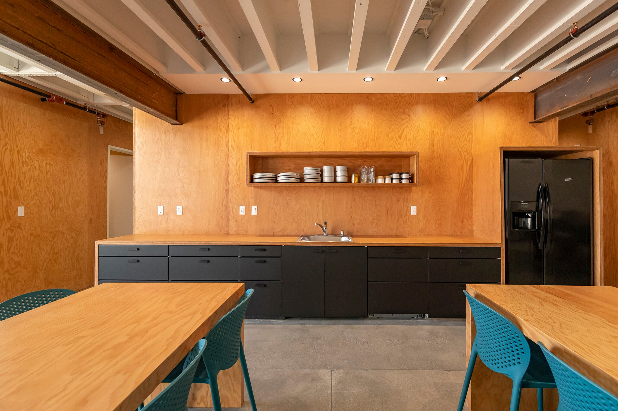 371 S Anderson St, Los Angeles, CA for lease Interior Photo- Image 1 of 13