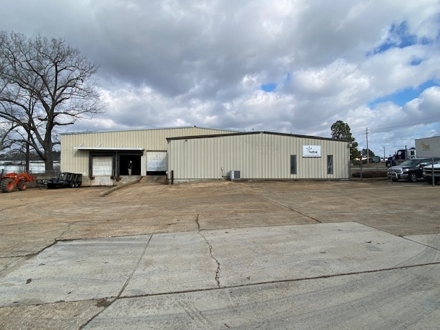 129 Godfrey Rd, Tupelo, MS à louer - Photo du bâtiment - Image 2 de 13