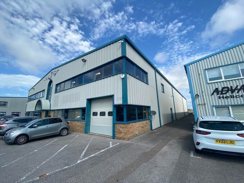 Hangar 7 Cecil Pashley Way, Shoreham By Sea à louer - Photo du bâtiment - Image 2 de 15