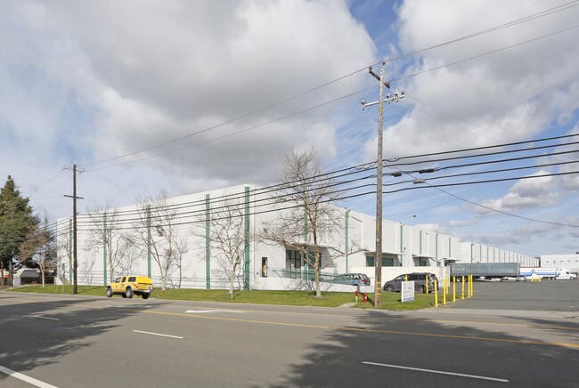 Plus de détails pour 1609-1617 Whipple Rd, Hayward, CA - Industriel à louer