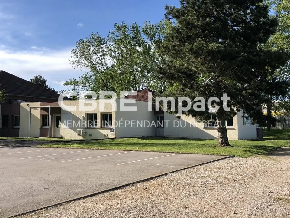 Office in Longvic for lease Building Photo- Image 1 of 11