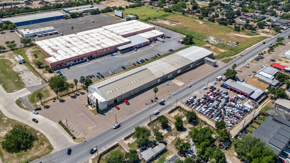 2900 W. Business HWY 83, Mc Allen, TX à louer - Photo du bâtiment - Image 2 de 28