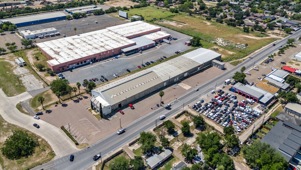 2900 W. Business HWY 83, Mc Allen, TX à louer - Photo du bâtiment - Image 2 de 29