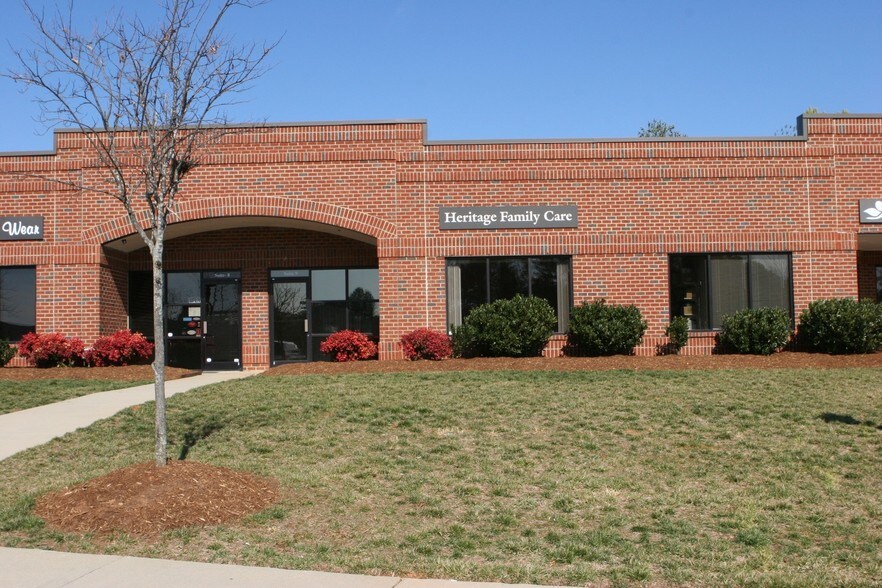 123 Capcom Ave, Wake Forest, NC à louer - Photo du bâtiment - Image 3 de 33