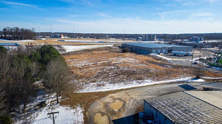 0 Tyre Cove Cv, Jackson, TN à louer - Aérien - Image 2 de 3