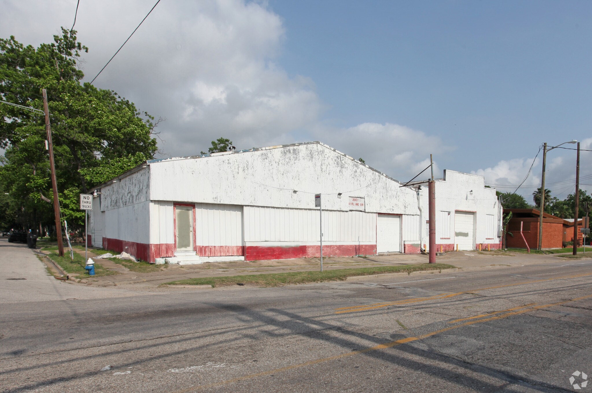 2001 Airline Dr, Houston, TX for lease Primary Photo- Image 1 of 3