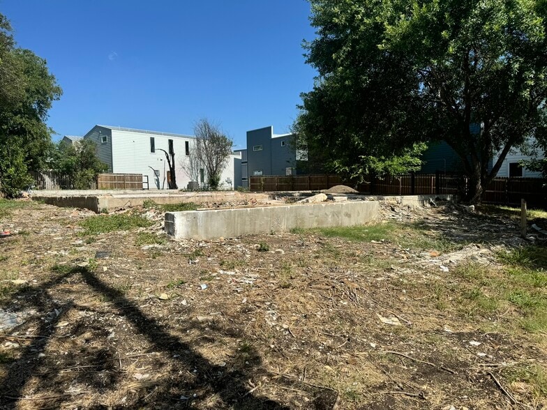 127 Cloudhaven Dr, San Antonio, TX for sale - Building Photo - Image 1 of 22