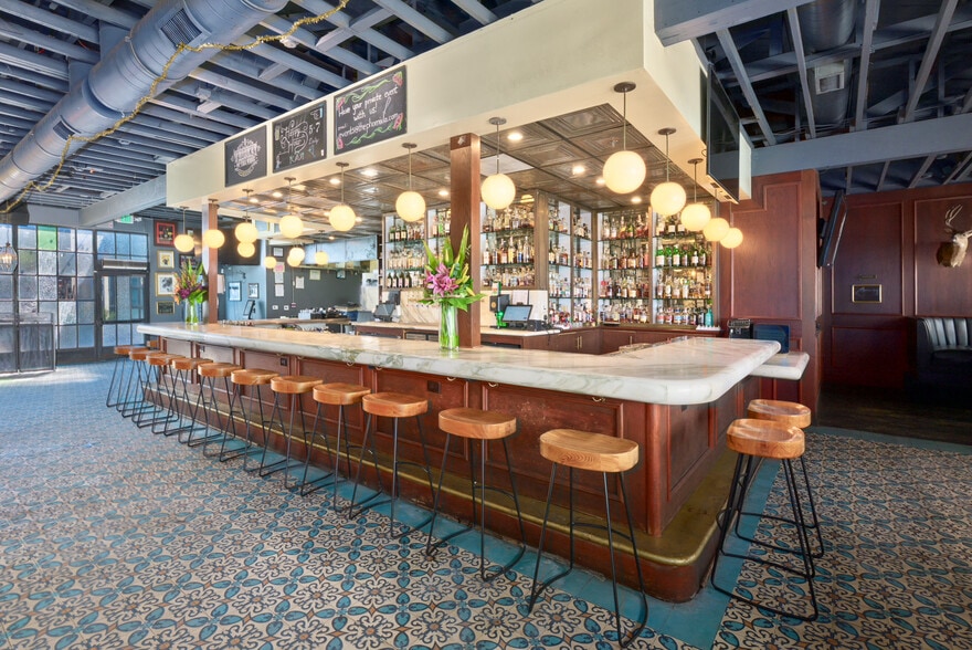 8480-8482 W 3rd St, Los Angeles, CA for sale - Building Photo - Image 2 of 9