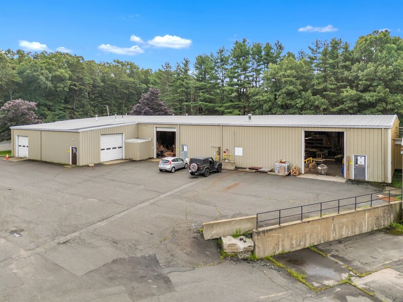 170 Lockhouse Rd, Westfield, MA for lease - Building Photo - Image 1 of 26