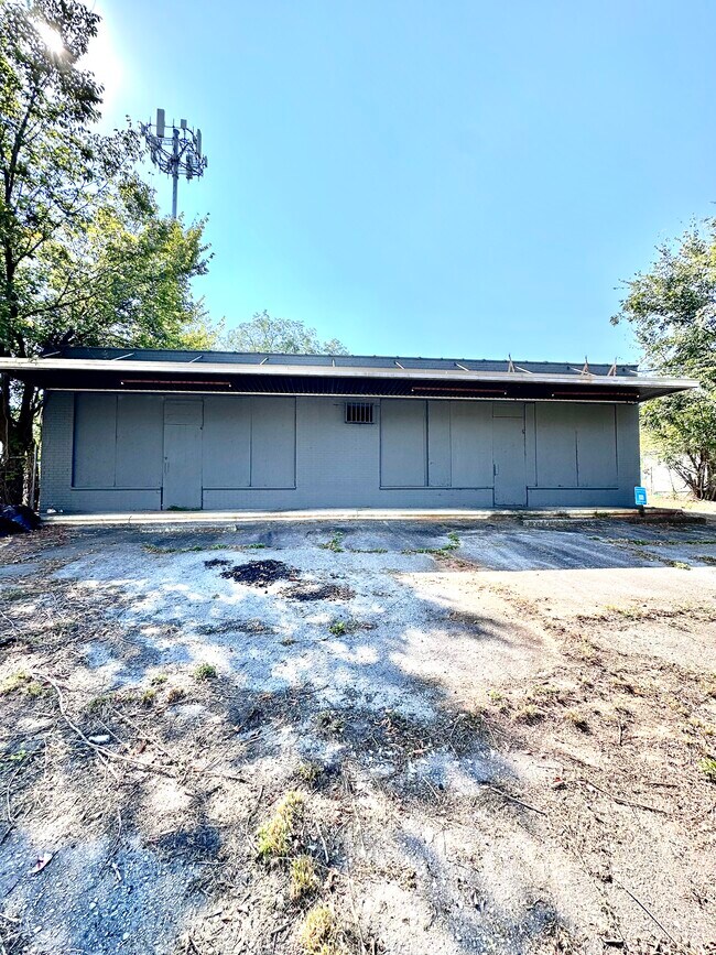 More details for 638-642 Dill Ave, Atlanta, GA - Retail for Sale