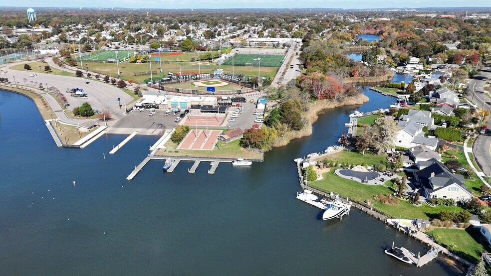 5117-5139 Merrick Rd, Massapequa, NY for lease - Commercial Listing Video - Image 2 of 11