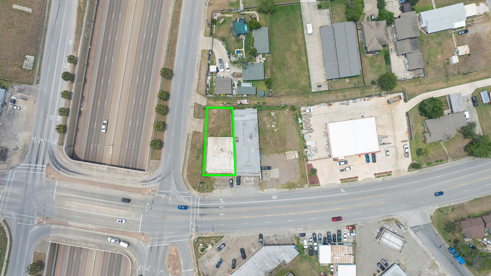 701 Moore Ave, Portland, TX for lease - Building Photo - Image 2 of 9